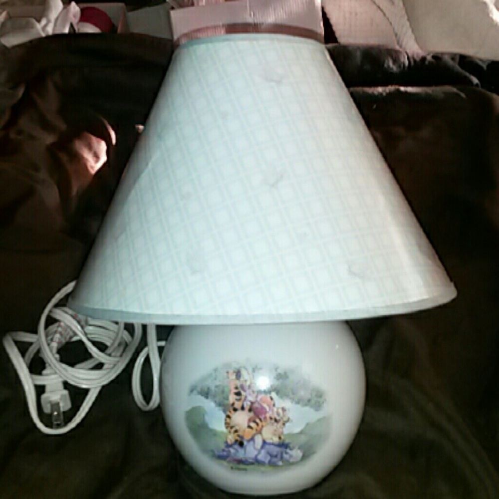 Winnie the pooh lamp
